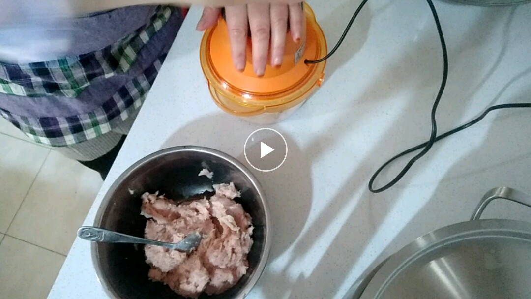 冷冻鱼皮做鱼肉丸子,带刺鱼肉生汆丸子的做法