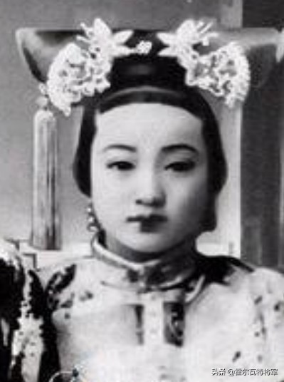 10种美妆变化史 (女性化妆为什么那么流行)