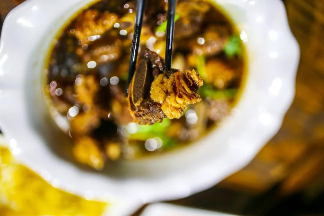 住进超梦幻玻璃星球，体验“全国最有文化特色必睡民宿”，还有网红露营地等你来！