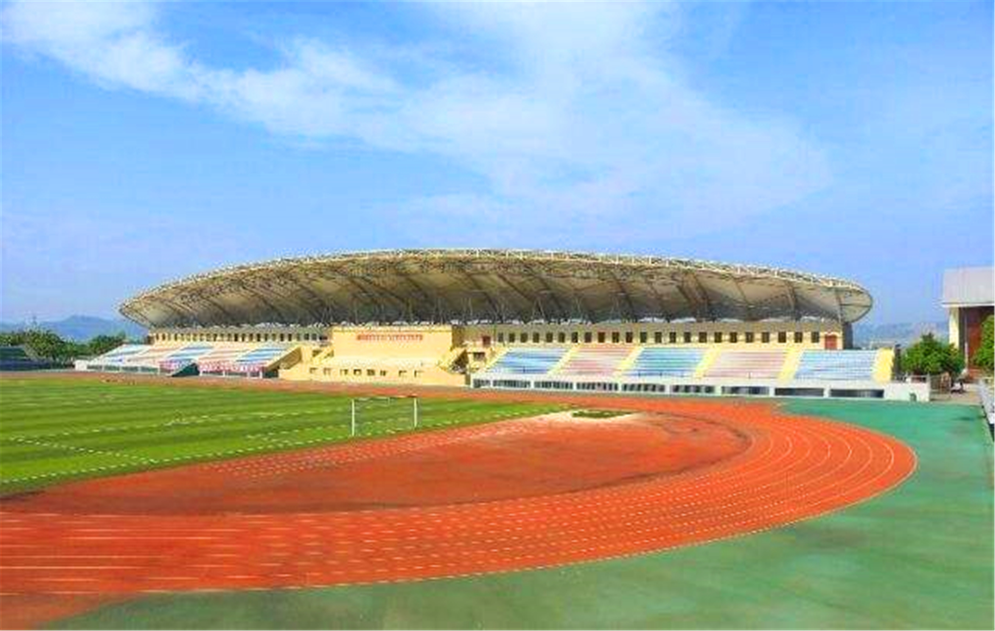 这所学院藏匿在“榨菜之乡”,并非一流,但也是准老师们的首选