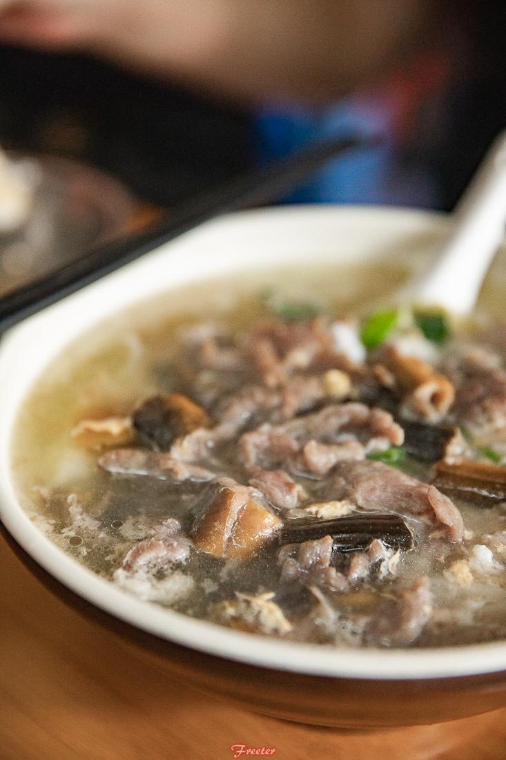 西门老街19元一碗的牛肉海鲜面，虽贵但好吃到勾魂