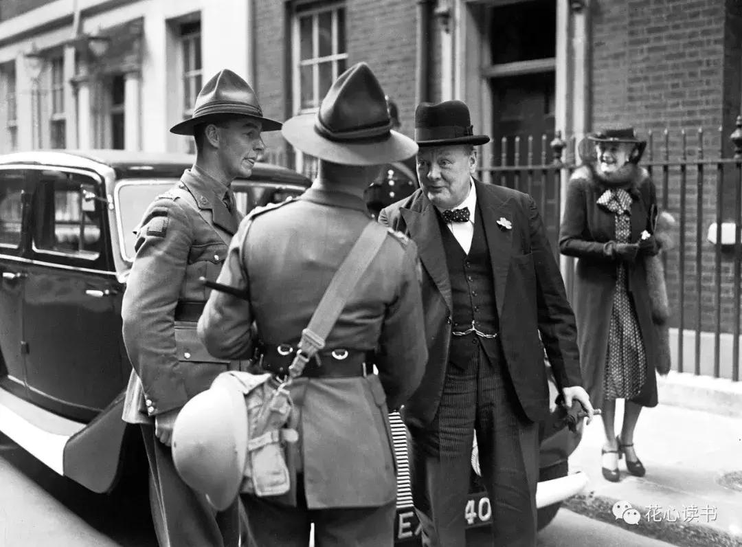 丘吉尔真正的历史地位,丘吉尔怎么走上权力的巅峰