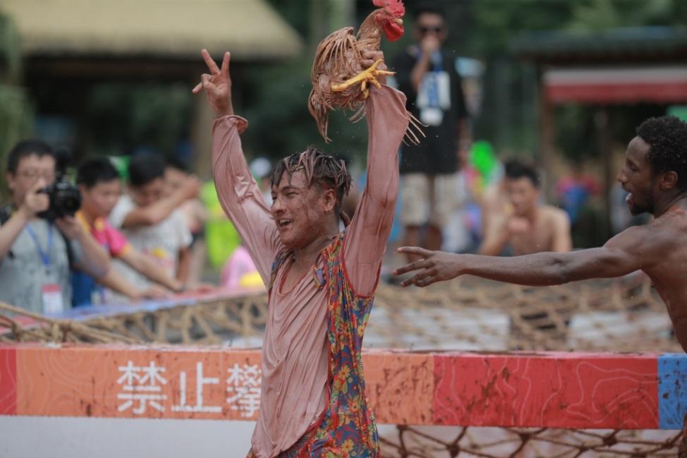 乐和乐都泳装,乐和乐都永川游泳