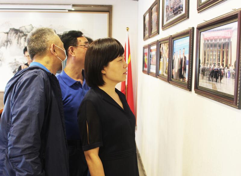 静松播报｜潜江市委常委王玉梅一行到访四川省湖北商会