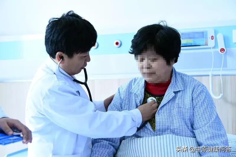 女性恶心一周怎么回事,女子恶心呕吐好几天