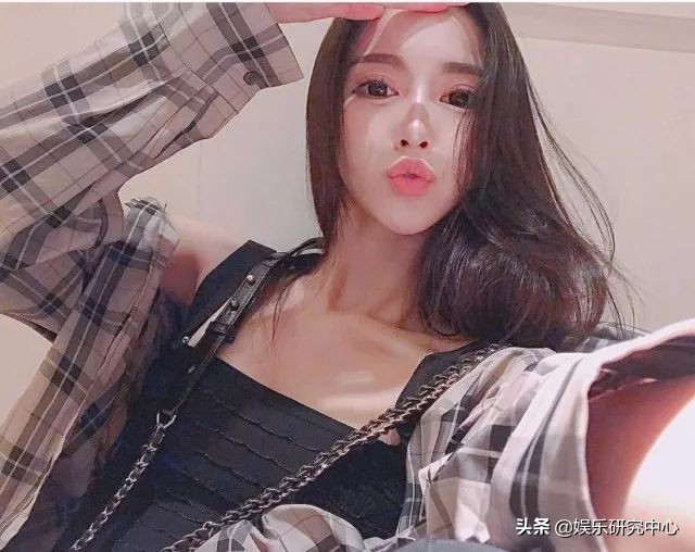 爆女艺人口臭、劈腿、大尺度照，人品不行真的是硬伤？