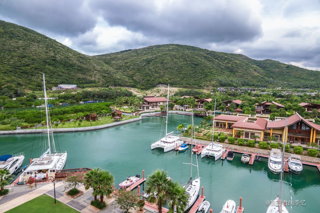 三亚复古酒店拍照,三亚网红酒店拍照攻略