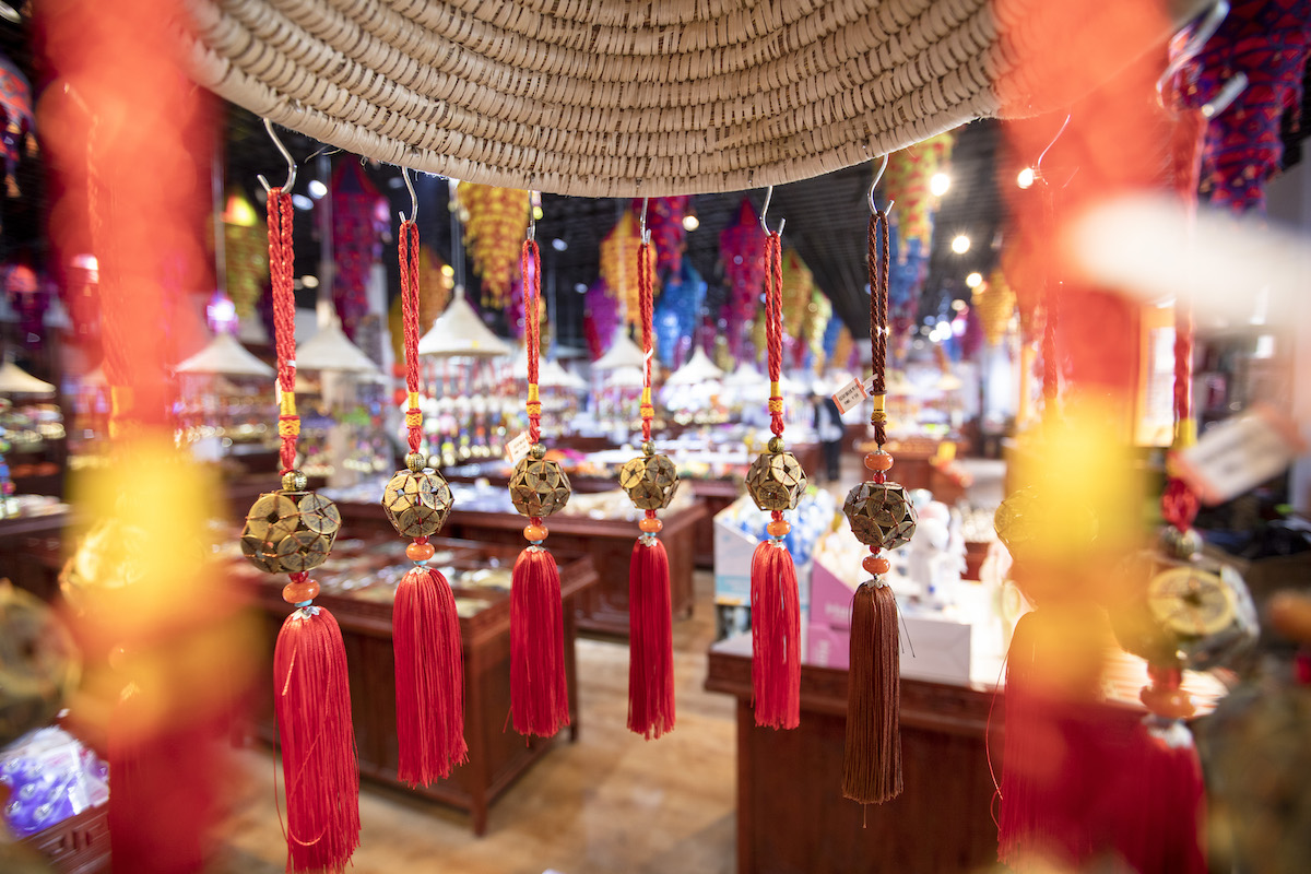 楠嗛┘宸℃父澶滄櫄,楠嗛┘宸℃父