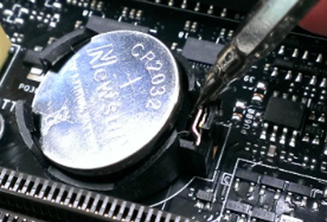 电脑开机了但是显示器黑屏无信号,主机开机显示器无信号后黑屏