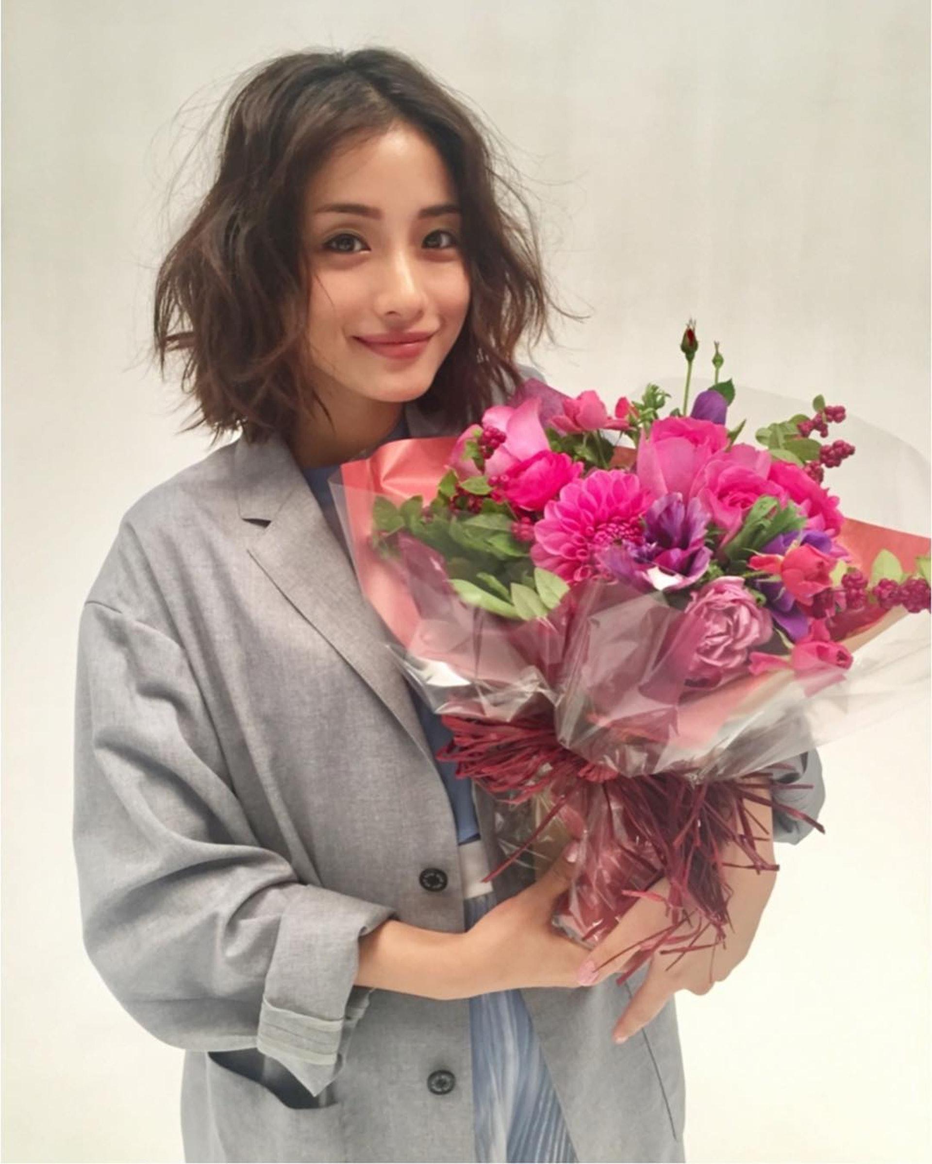 石原里美甜蜜微笑,石原里美婚后首部作品来袭