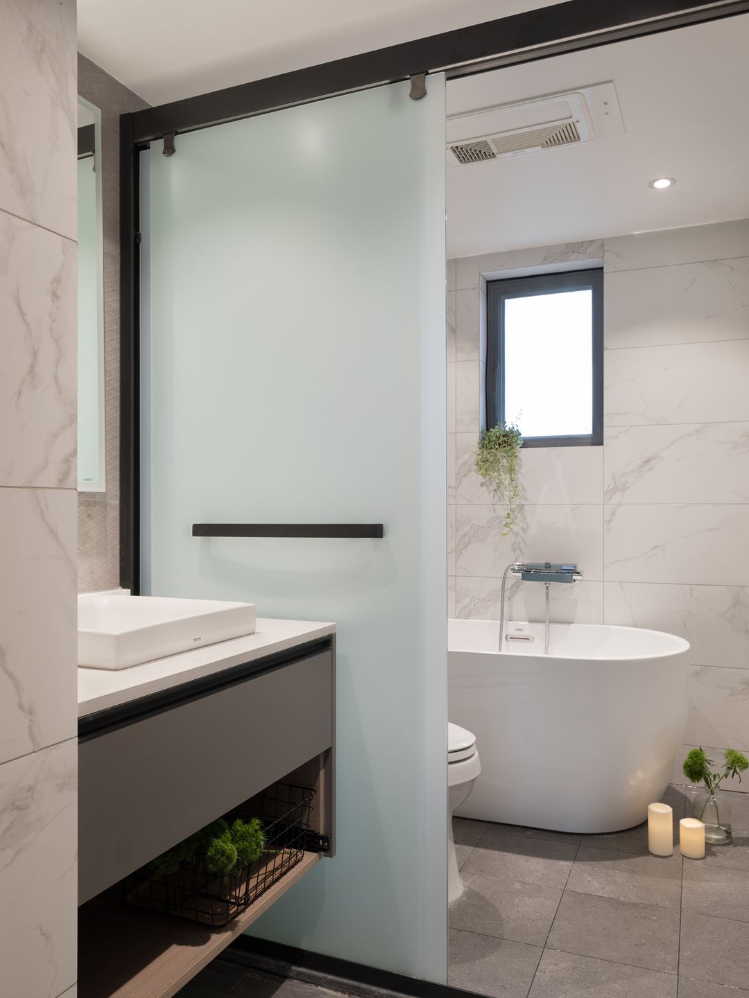 客厅别买沙发了直接做地台,沙发不用买了自己可以做