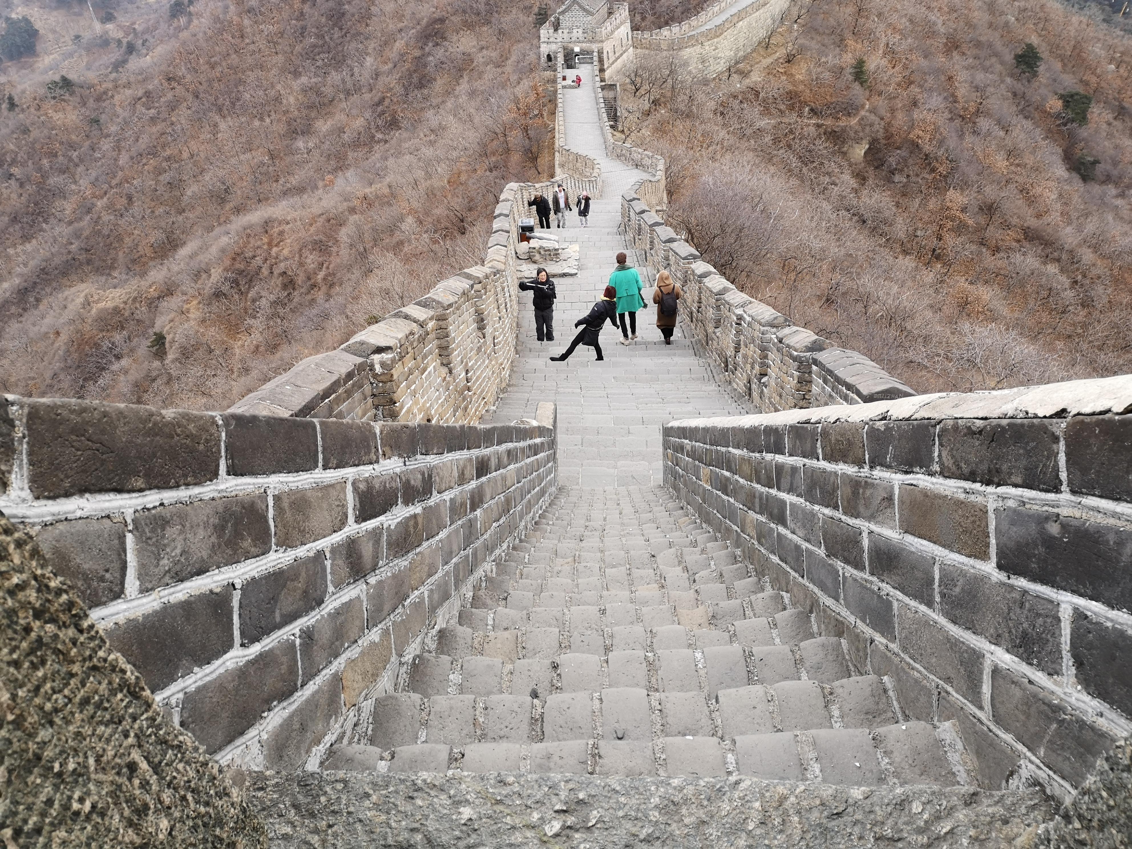 逛颐和园观十七孔桥金光穿洞,离颐和园金光穿洞奇景最近的入口