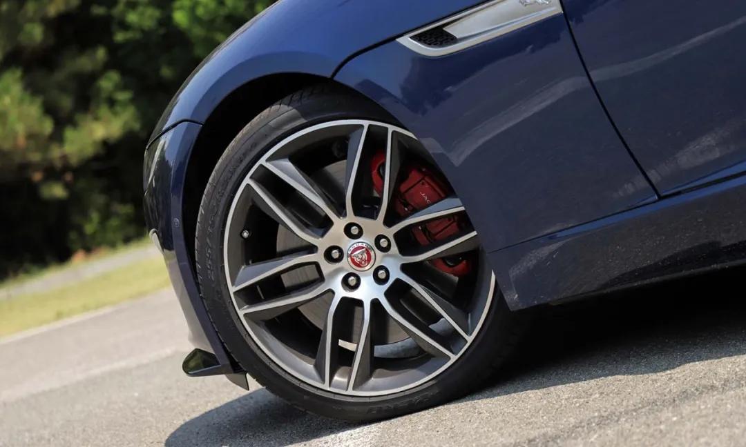 2018款3.0t捷豹f-type现车,捷豹f-type对比保时捷911