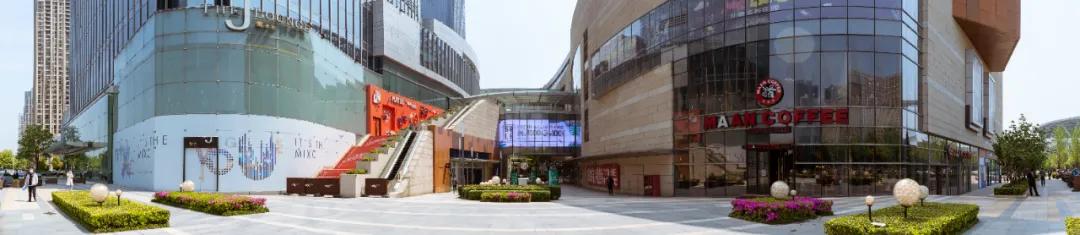 从万象城到合肥市和平路华联商场,从合肥步行街到万象城