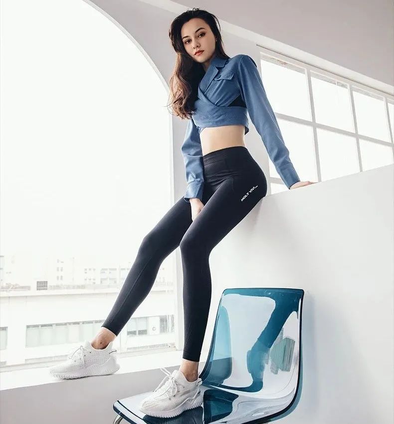 非常显瘦的一款魔术裤,高腰显瘦百搭魔术裤