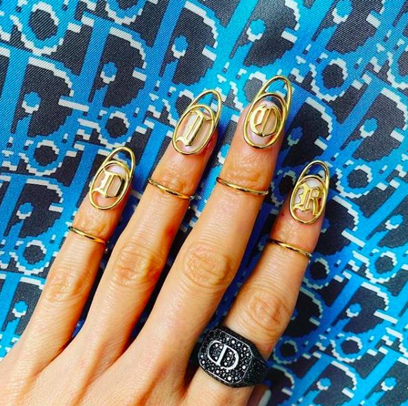 韩国女团风美甲短甲,韩国女团超流行美甲