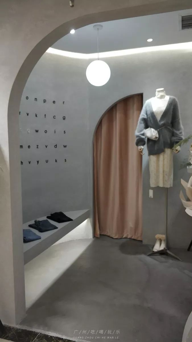 韩国东大门服装批发有几个大楼,广州韩国东大门服装批发拿货