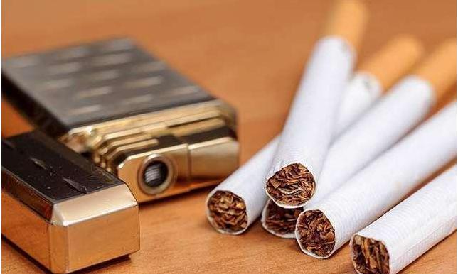 越战老山战士抽什么烟？老兵回忆：上了前线，老婆寄的包裹总有烟