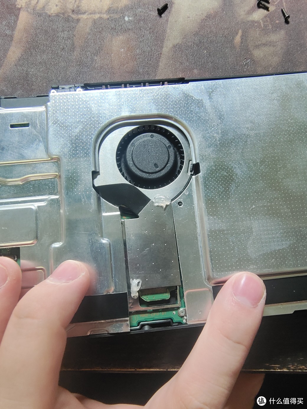 switcholed硬壳怎么拆,switch拆机清灰换硅脂有效果吗