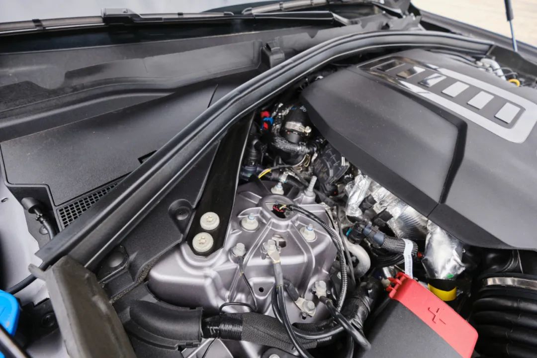 捷豹新英伦f-pace,捷豹f-pace英伦绿