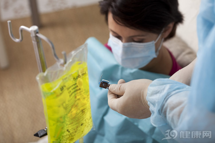 多发性骨髓瘤要怎么治疗,多发性骨髓瘤有不化疗的方案吗