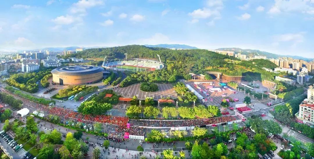 梅龙高铁有接赣深上下行线吗,梅龙高铁来了梅州广州只需15小时