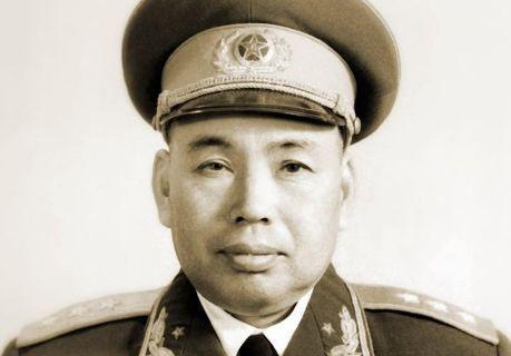 毛主席逝世揭秘：上将拿枪进入灵堂、外国政要悲伤、世界都在哀痛