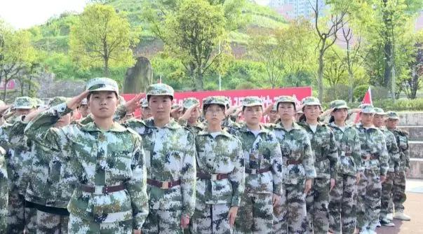 余庆他山中学军训,余庆他山中学2021军训