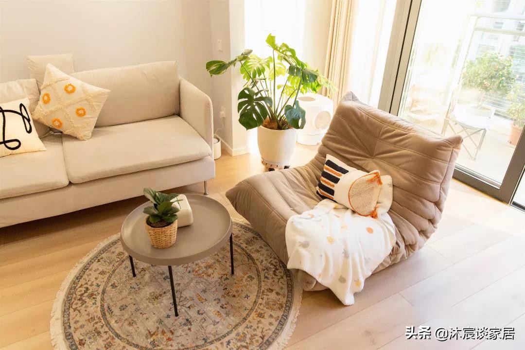 客厅空间太小如何隔个阳台出来,客厅小如何利用空间