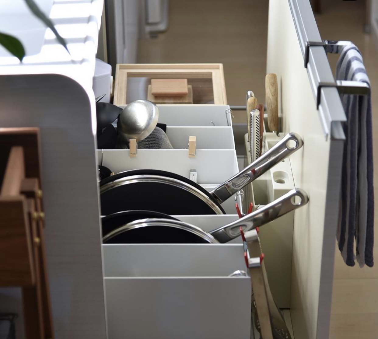 厨房锅具收纳墙上,厨房锅具收纳整理神器