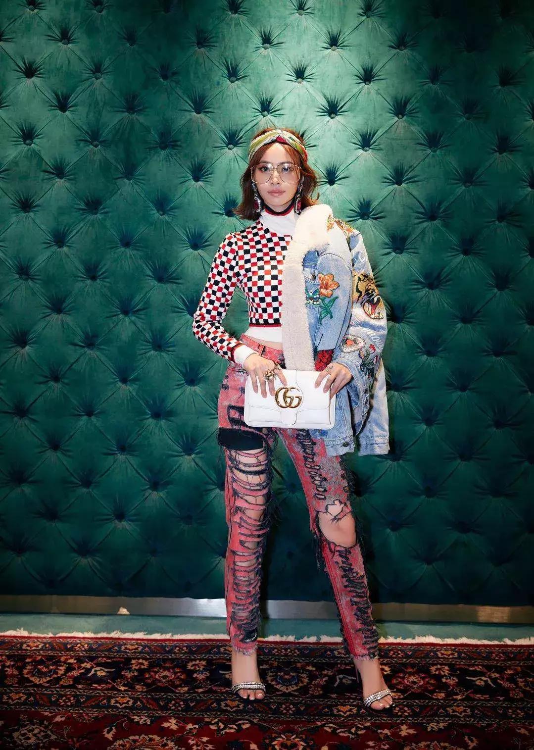 买包女生,买包的都是美女