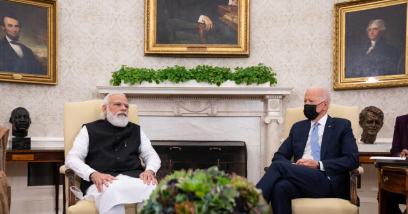 美核潜艇被撞意味着什么,核潜艇被撞破了