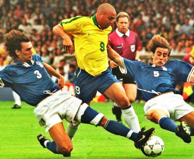 足坛十大搞笑外号,天下足球巴神搞笑