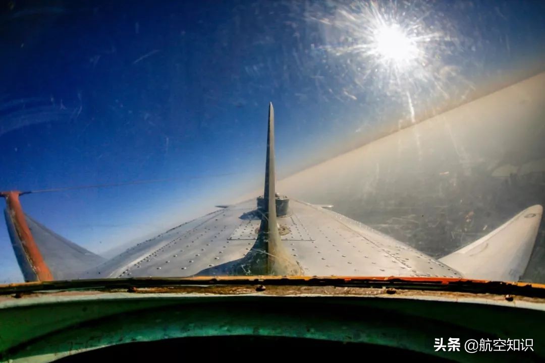 中国第一架香港飞机,一架从中国香港起飞的飞机