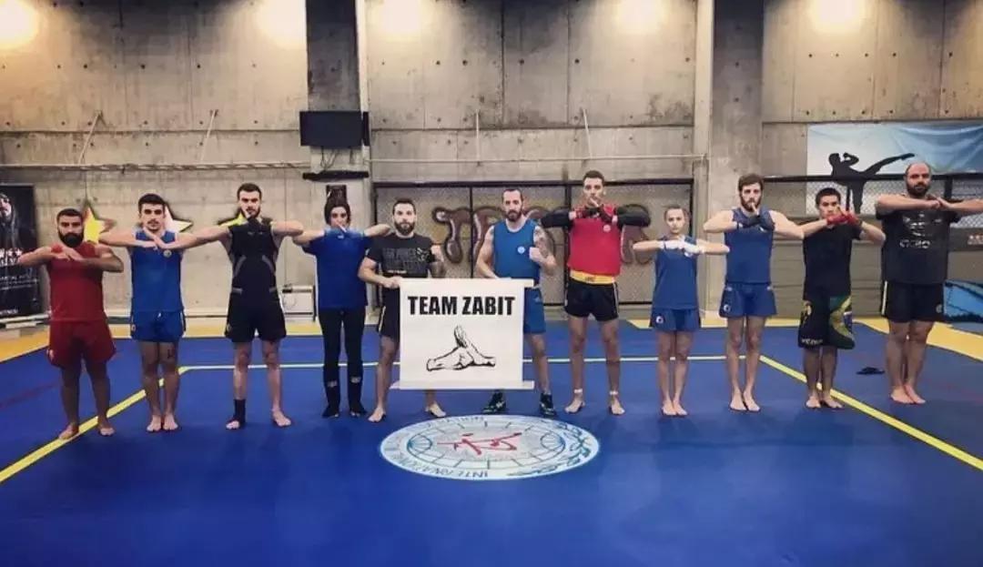 散打抱拳礼是什么意思,武术抱拳礼含义讲解中国武术协会