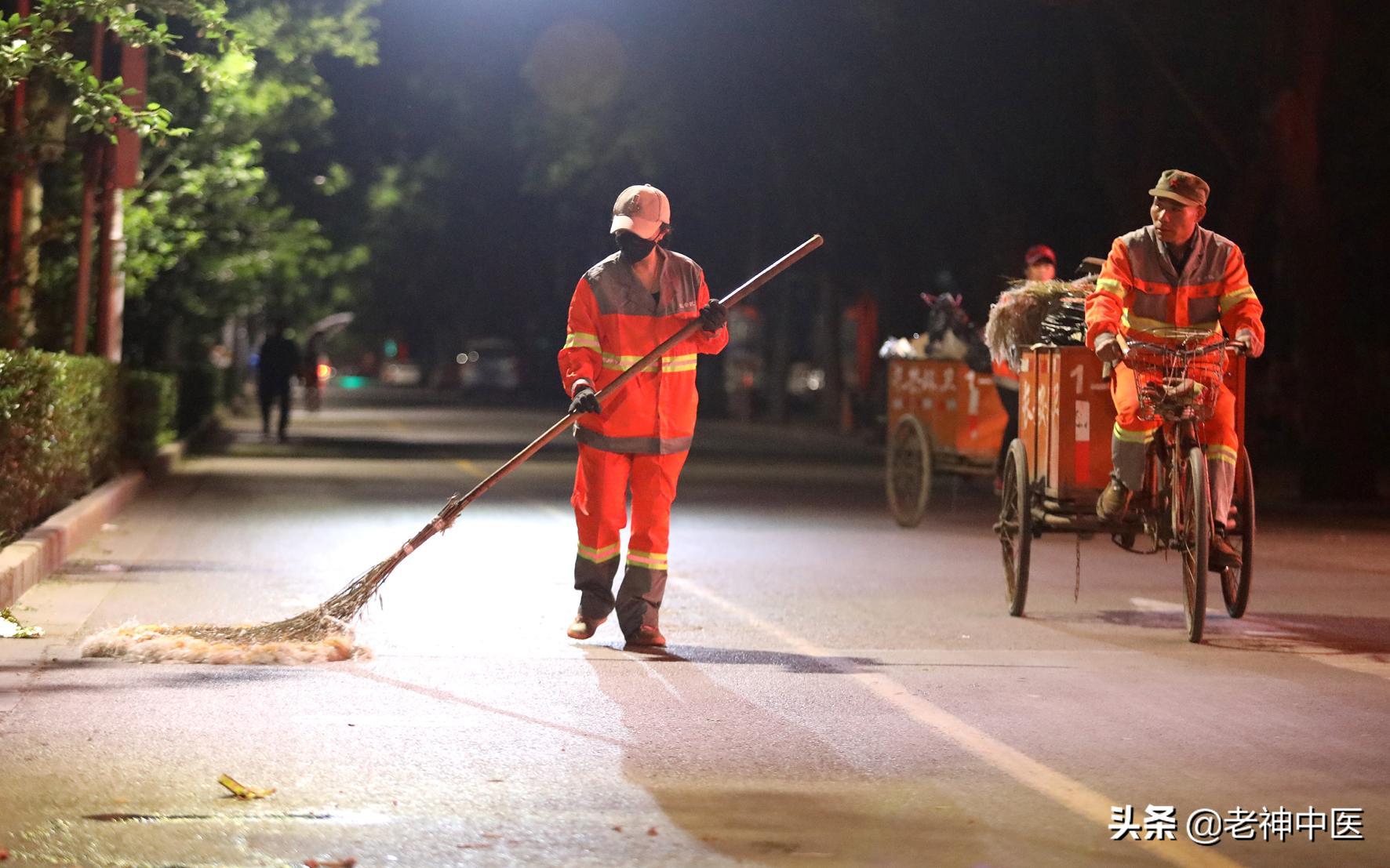 抑郁症自杀每年超过10万人，拿什么拯救，最亲爱的你