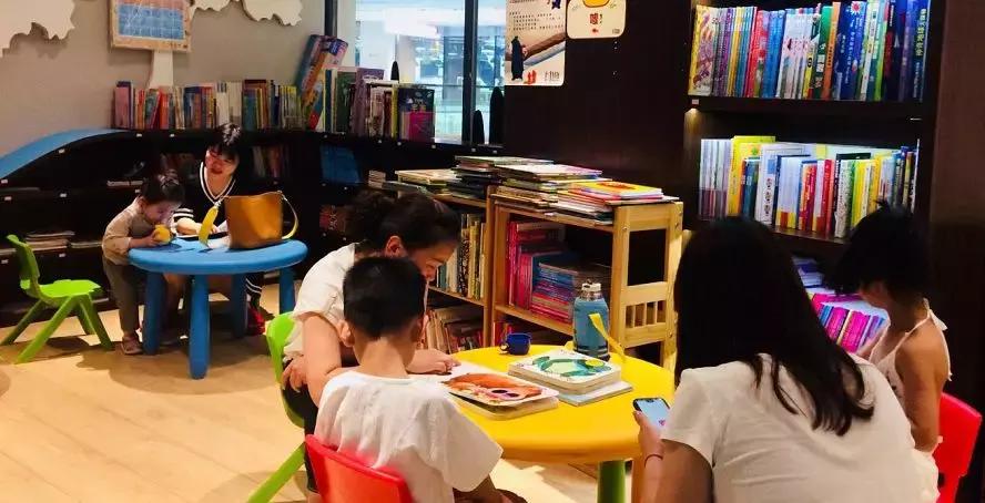 郑州12家高逼格书店,郑州适合带孩子去的书店