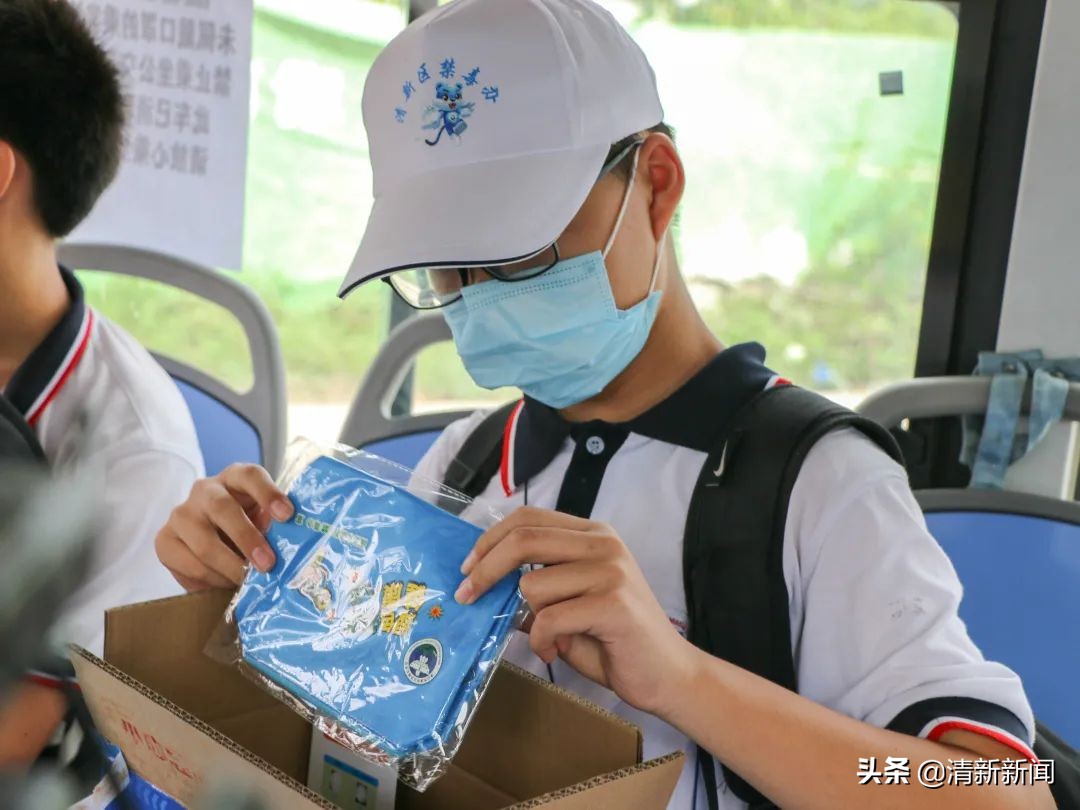 公交车禁毒课堂,禁毒教科书