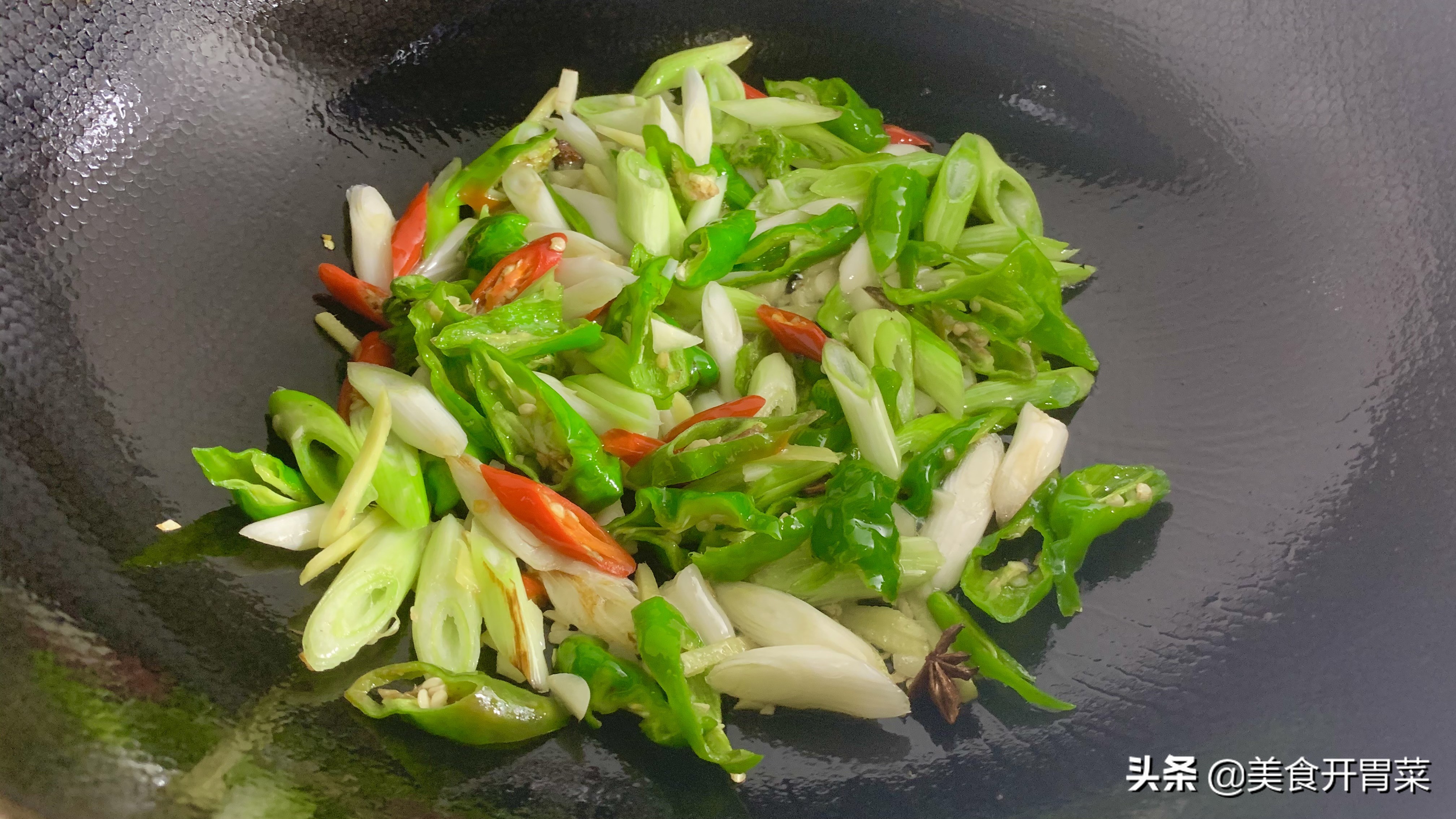 大葱爆羊肉的正宗做法窍门,家常葱爆羊肉正宗做法