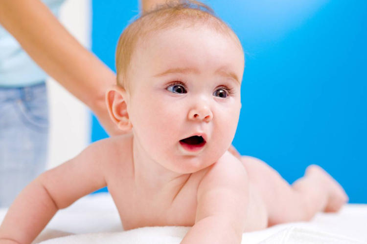 婴儿湿疹反复妈妈要忌口吗,宝宝湿疹防复发