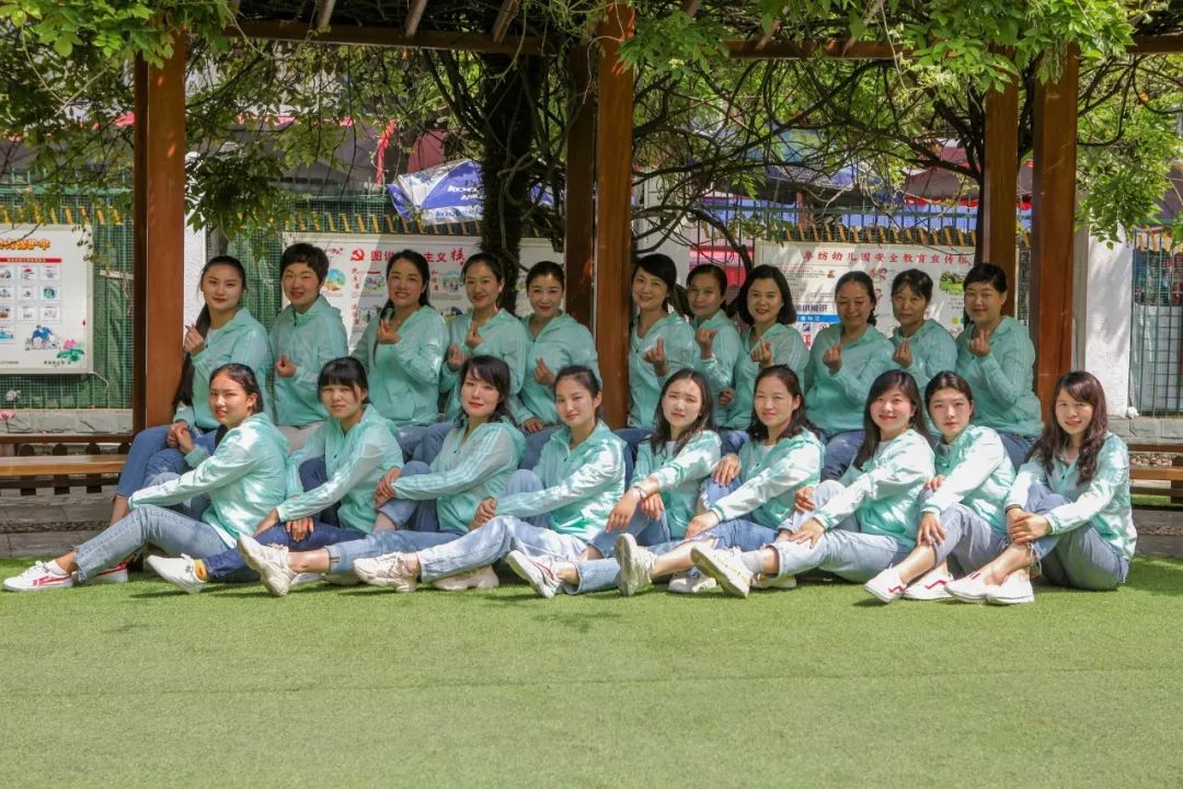 鍥犱负浼欓鑰屽嚭鍚嶇殑瀛︽牎,鍥犱负缇庨鐏殑瀛︽牎