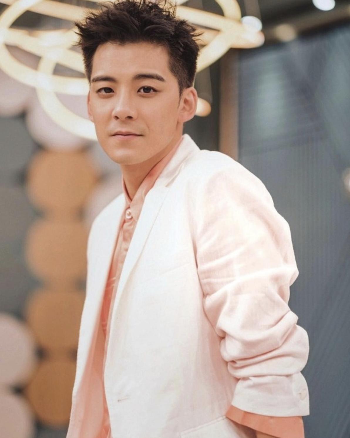 余德丞做tvb直播面容憔悴,余德丞在youtube拍摄的视频