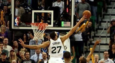 联盟戈贝尔防守,联盟防守詹姆斯第一人