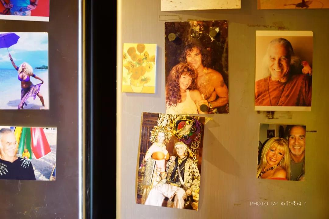 美国艺术家老夫妇定居苏梅岛十年，教游客画垃圾桶，唤醒环保意识