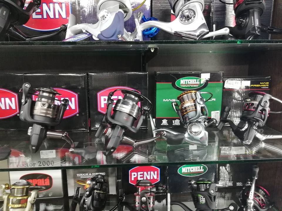 钓鱼人必买的渔具,逛渔具店捡漏