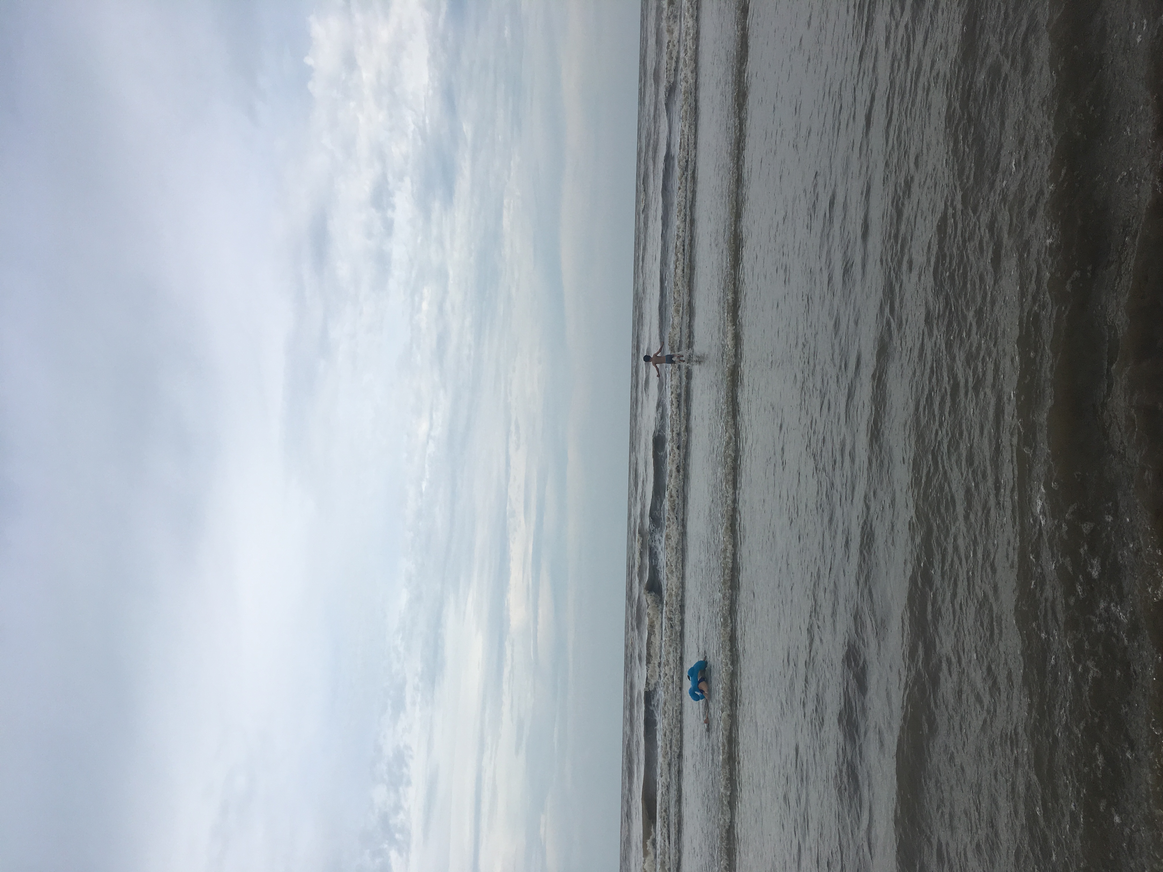 深圳沙滩还是珠海沙滩好一点,珠海阳光沙滩免费吗