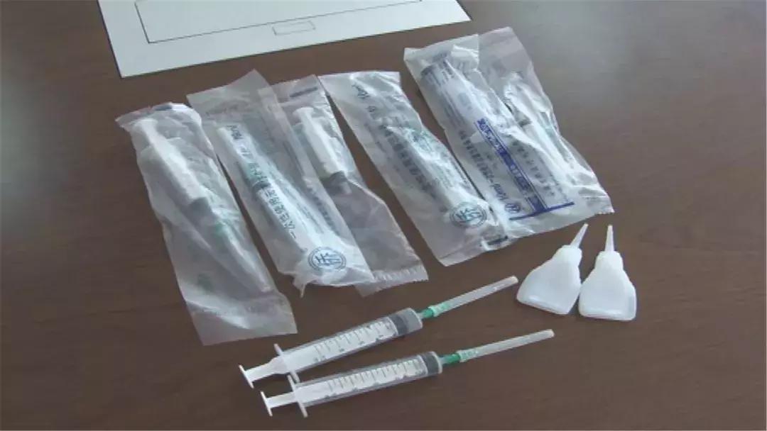 开锁行业骗人被揭穿,开锁公司骗局换锁