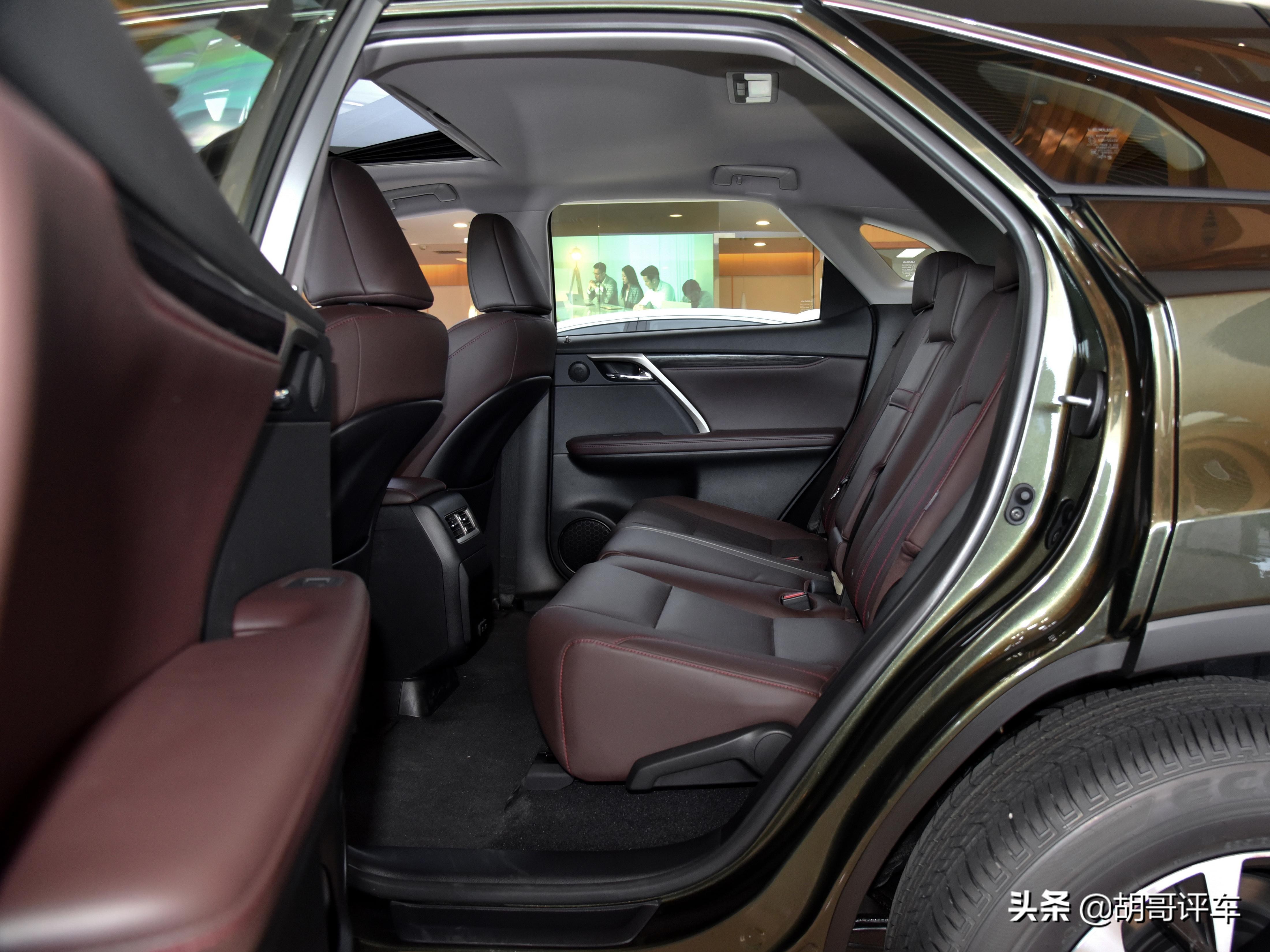 全新雷克萨斯rx海外实拍图曝光,雷克萨斯2023款rx350h和rx500h对比