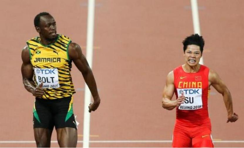 曾经的肌肉男现在成了胖子,博尔特退役后的大肚腩