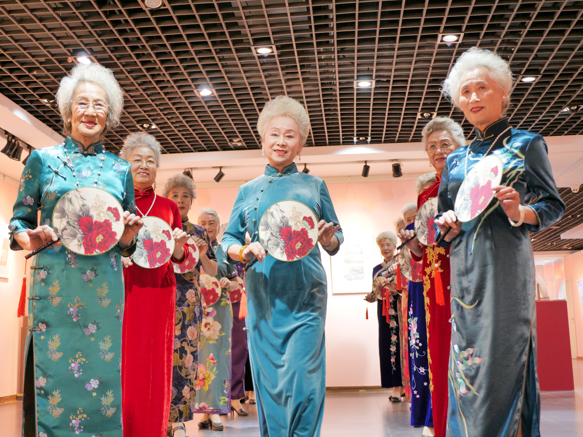 精彩人生舞蹈艺术老师,精彩人生舞蹈艺术培训中心怎么样